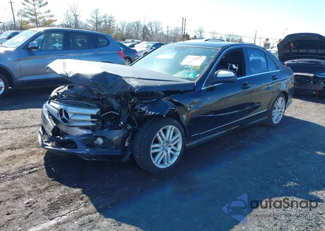 2009 Mercedes-Benz C 300 Luxury 4Matic/Sport 4Matic из США, поврежденный, VIN WDDGF81X49F271862